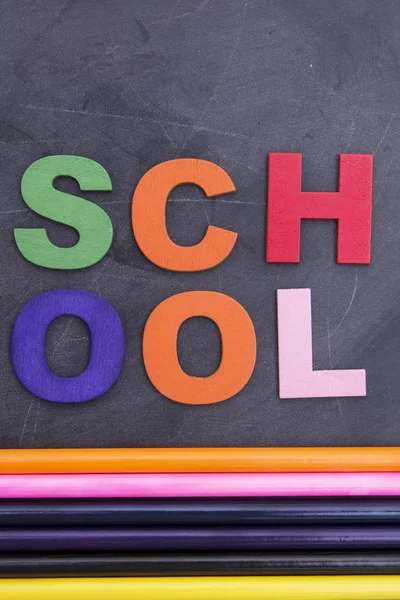 Concept Van Terug Naar School Gekleurde Potloden Letters Blackboard — Stockfoto