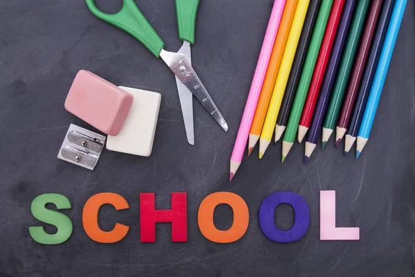 Terug Naar School Gekleurde Potloden Schaar Slijer Blackboard — Stockfoto