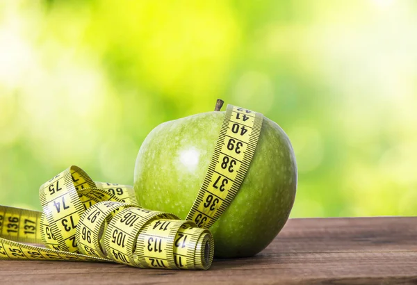 Jablko Páskou Opatření Přírodní Pozadí Koncepce Zdravé Stravy — Stock fotografie