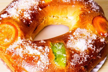 Tahta masada kralların bisküvisi