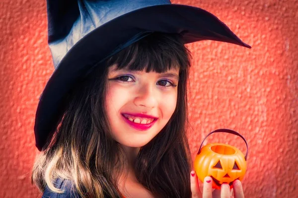 Portrét Čarodějnice Dýní Halloween Party — Stock fotografie