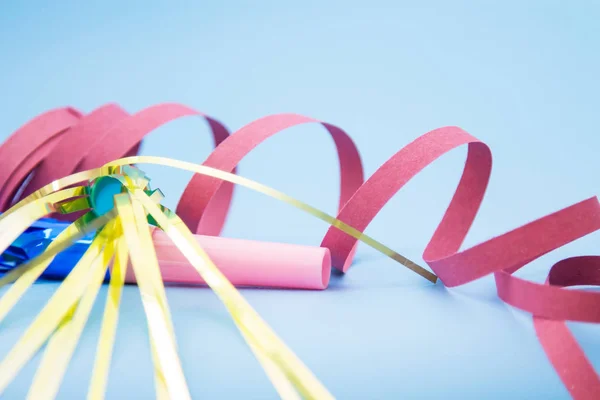 Sopladores Fiesta Con Fondo Azul — Foto de Stock