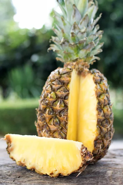 Fresh Tropical Pineapple Background — Stock Photo, Image
