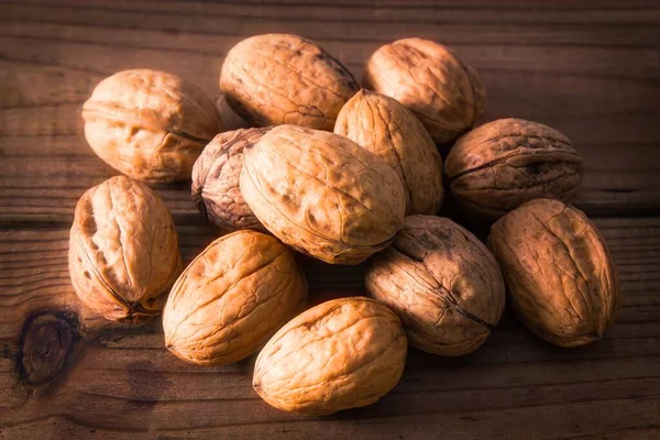 Grupo Frutos Secos Sobre Madera —  Fotos de Stock