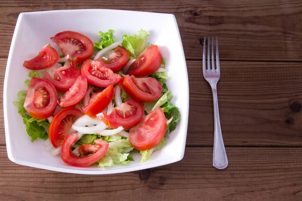 レタスとトマトのサラダ 食事と食事のコンセプト — ストック写真