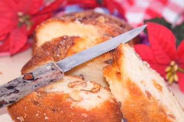 Fındıklı ve portakallı tatlı