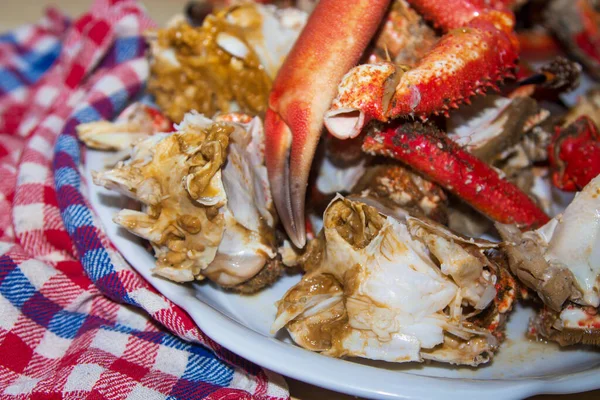 Meeresfrüchte Krabbenstücke Auf Dem Teller Gekocht — Stockfoto