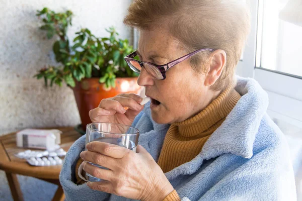 Senior Woman Taking Pill Glass Water Medicine Health Concept — Stock Photo, Image
