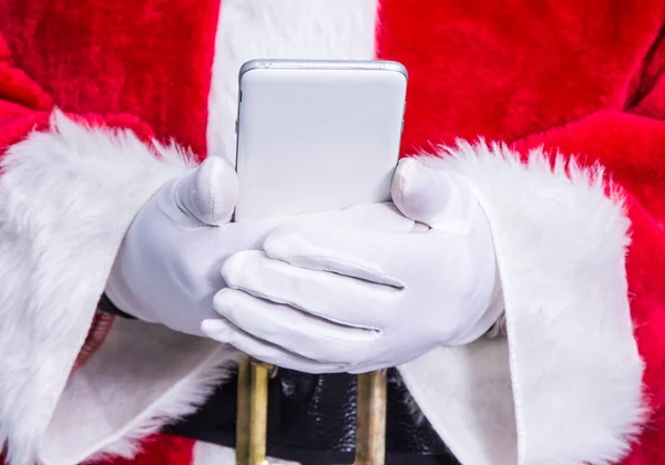 Santa Claus Pomocí Mobilního Telefonu — Stock fotografie