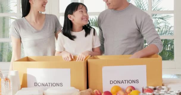 Recopilación Donaciones Familiares Las Cajas — Vídeo de stock