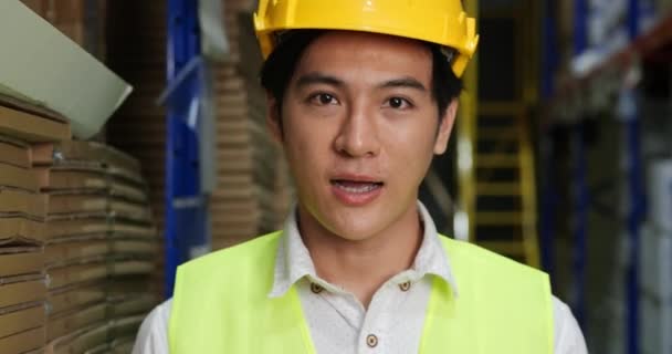 Male Worker Hard Hat Warehouse — Stock Video