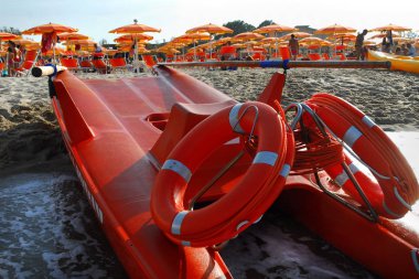 Akdeniz Güney İtalya Adriyatik Denizi'nde kum plaj.