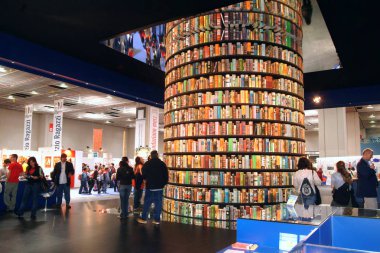 Turin, Piedmont/İtalya-05-13-2016 - yıllık Uluslararası Kitap Fuarı, Salone del Libro, İtalya en büyük Kitap Fuarı.