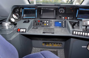 Milan, Italya-10/03/2017-NTV yeni yüksek hızlı tren açılışı, Alstom ETR 675 Italo EVO.