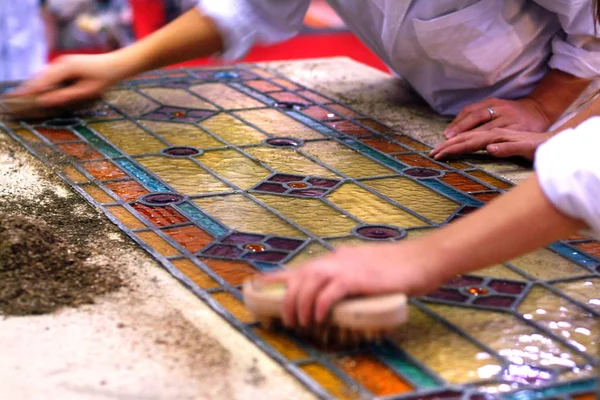 Artisans fırça sanat lekeli pencereler