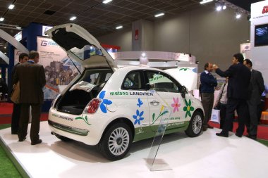 Torino, Piedmont/İtalya -26.09.2008- Cng Gaz ve Hidrojen Araçları Fuarı.