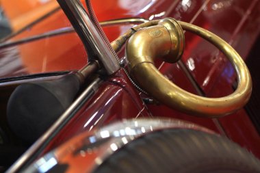 Torino, Piedmont, İtalya -7 / 02 / 2014 - Otomatik MotoRetro, klasik araba ve motosiklet ve retro mekanik meraklıları ve koleksiyoncuları için yıllık periyodik fuar.