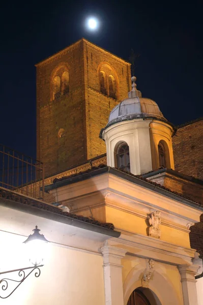 Chieri, Piedmont/Italy. The romanic-gothic the cathedral of the city Collegiata di Santa Maria della Scala. — Stock Photo, Image