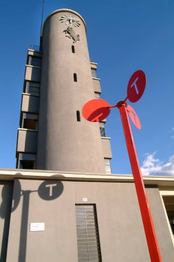 Torino, Piedmont/İtalya-04/03/2008-Moi köyü, eski toptan meyve ve sebze pazarı tarafından yenilenmiştir.