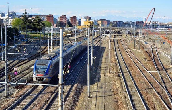 Turin, piemont / italy- 19.03.2019- Der Bahnhof Lingotto ist einer der wichtigsten Bahnhöfe der Stadt. — Stockfoto
