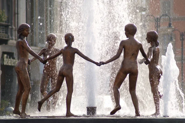 Mondovi, Piedmont / Italy-06 / 15 / 2005-The fountain of the children — стоковое фото