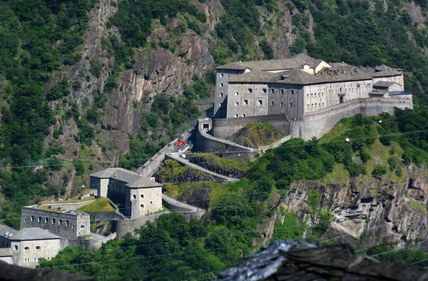 Bard Aosta Valley Italy Άποψη Του Φρουρίου Του Bard — Φωτογραφία Αρχείου