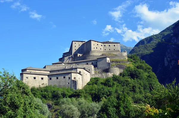 Bard Aosta Valley Italien Utsikt Över Fästningen Bard — Stockfoto