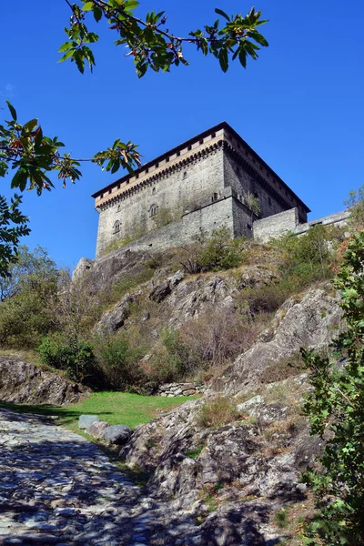 Verres Aosta Valley Ιταλία Άποψη Του Αρχαίου Κάστρου Των Βερρών — Φωτογραφία Αρχείου