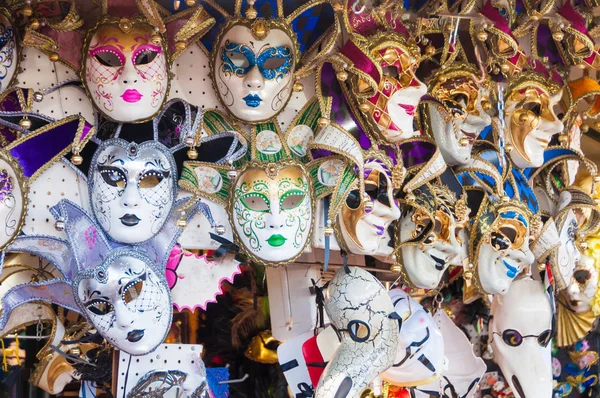 Traditionelle Karnevalsmasken Auf Dem Karneval Von Venedig Italien — Stockfoto