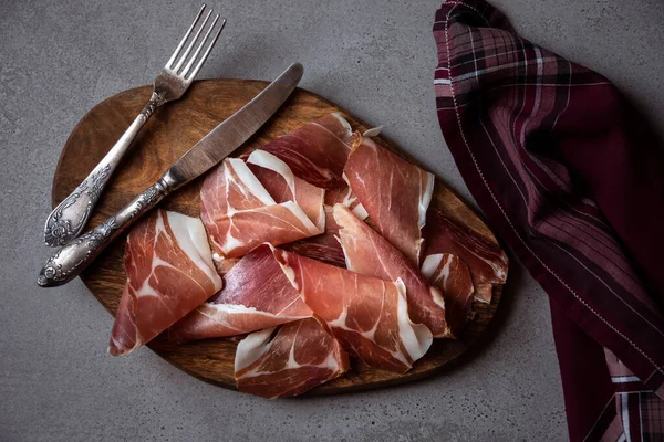 Prosciutto Italiano Jamon Com Alecrim — Fotografia de Stock