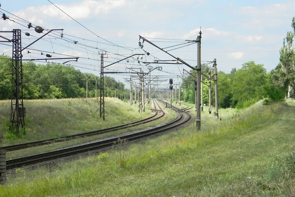 Tåg Räls Landet Landskap Järnvägen Passerar Genom Fältet Staden Landskap — Stockfoto
