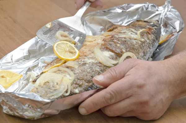 Close Tasty Roasted Carp Fish Foil Chef Preparing Roasted Fish — стоковое фото