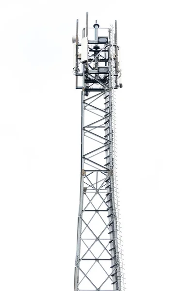 Ein Turm Aus Einem Handysender Vor Einem Bewölkten Himmel — Stockfoto