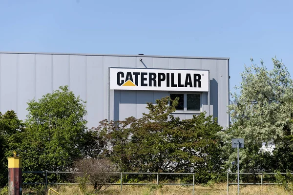 Caterpillar fabrika binası