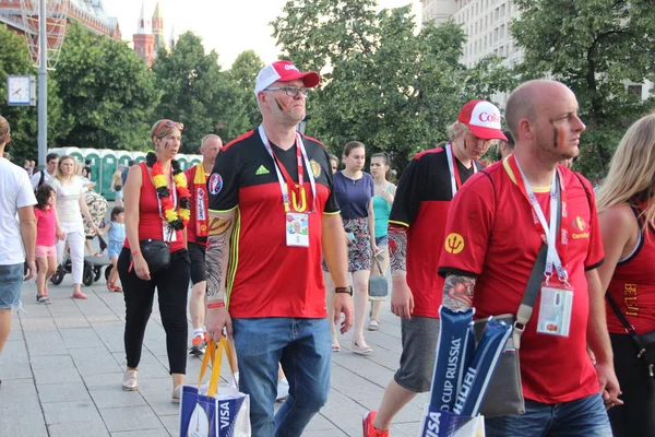 Football fans on the streets of Moscow — Stock Photo, Image