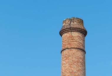 harabetuğladan yapılmış baca