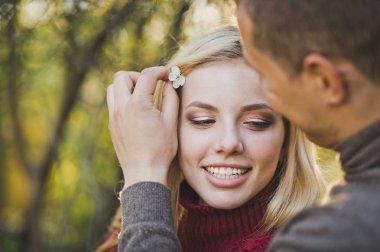 Güzel bir çift büyük portresi.