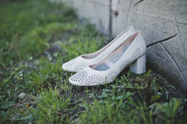 Sapatos Brancos Agradáveis — Fotografia de Stock