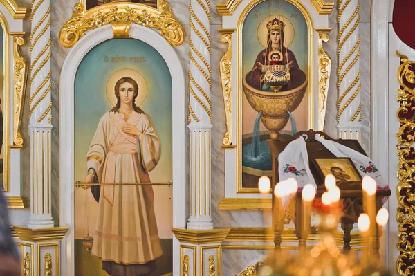 Standaard Voor Kaarsen Kerk — Stockfoto