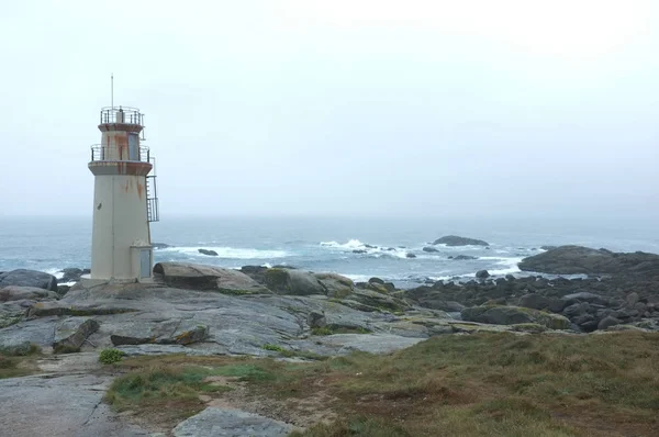 Der Leuchtturm Der Küste Des Atlantiks — Stockfoto
