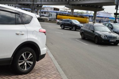 Kiev, Ukrayna/ Ukrayna- 7.05.2019; Kiev ve şehir yaşamında ulaşım