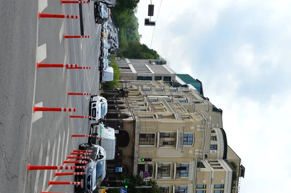 Kiev, Ukrayna/ Ukrayna- 7.05.2019; Kiev ve şehir yaşamında ulaşım