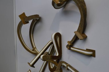 Önizleme Sanat Paris Sanat Fuarı 2019/ Paris, Fransa 03.04.2019. Art Paris, muhteşem Grand Palais'te 20 ülkeden 150 modern ve çağdaş sanat galerisini bir araya getirecek.