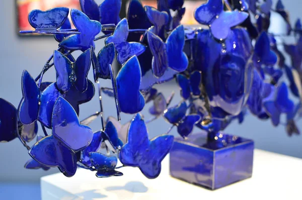 Önizleme Sanat Paris Sanat Fuarı 2019/ Paris, Fransa 03.04.2019. Art Paris, muhteşem Grand Palais'te 20 ülkeden 150 modern ve çağdaş sanat galerisini bir araya getirecek.