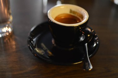 Tatlılı kahve ve çay