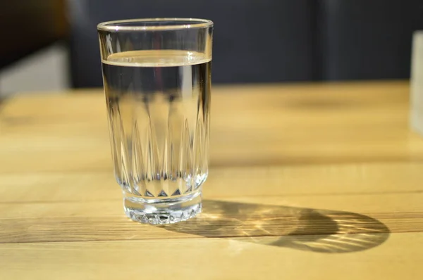 Vaso de agua y vino Fotos de stock libres de derechos