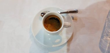 Tatlılı kahve ve çay