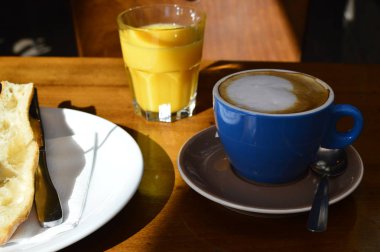 Tatlılı kahve ve çay