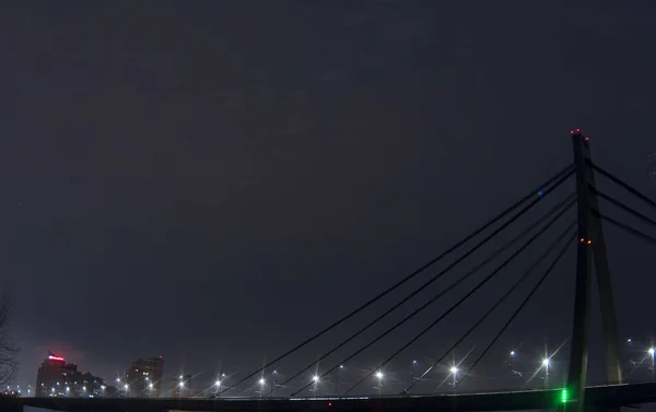 Nachtbeleuchtung Der Stadtbrücke — Stockfoto