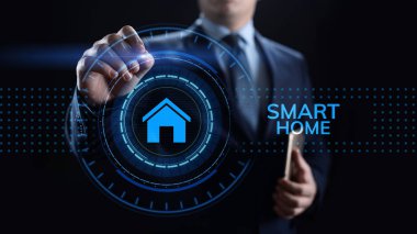 Ekrandaki şeylerin konseptinin akıllı ev yaşamı otomasyonu IOT interneti.